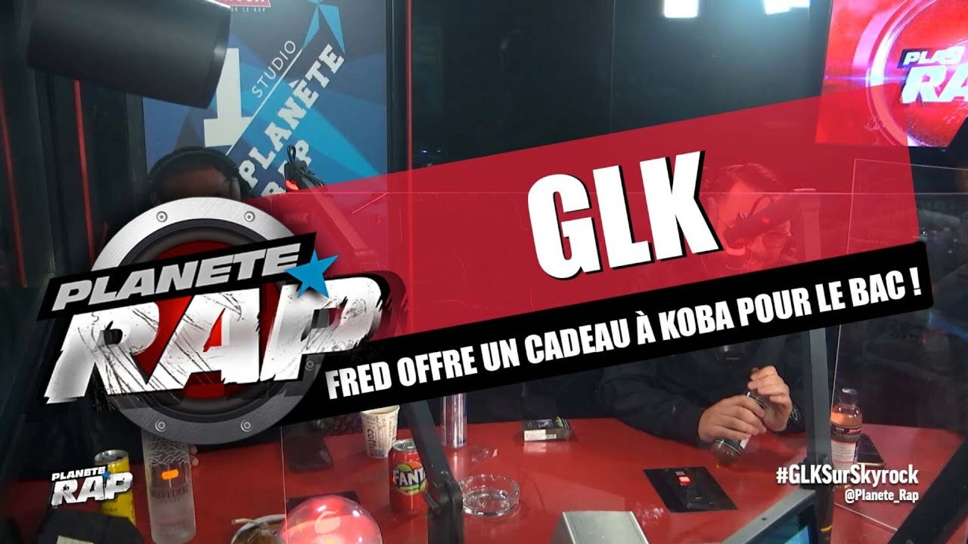 FRED OFFRE un CADEAU à KOBA LA D pour SON BAC ! #PlanèteRap