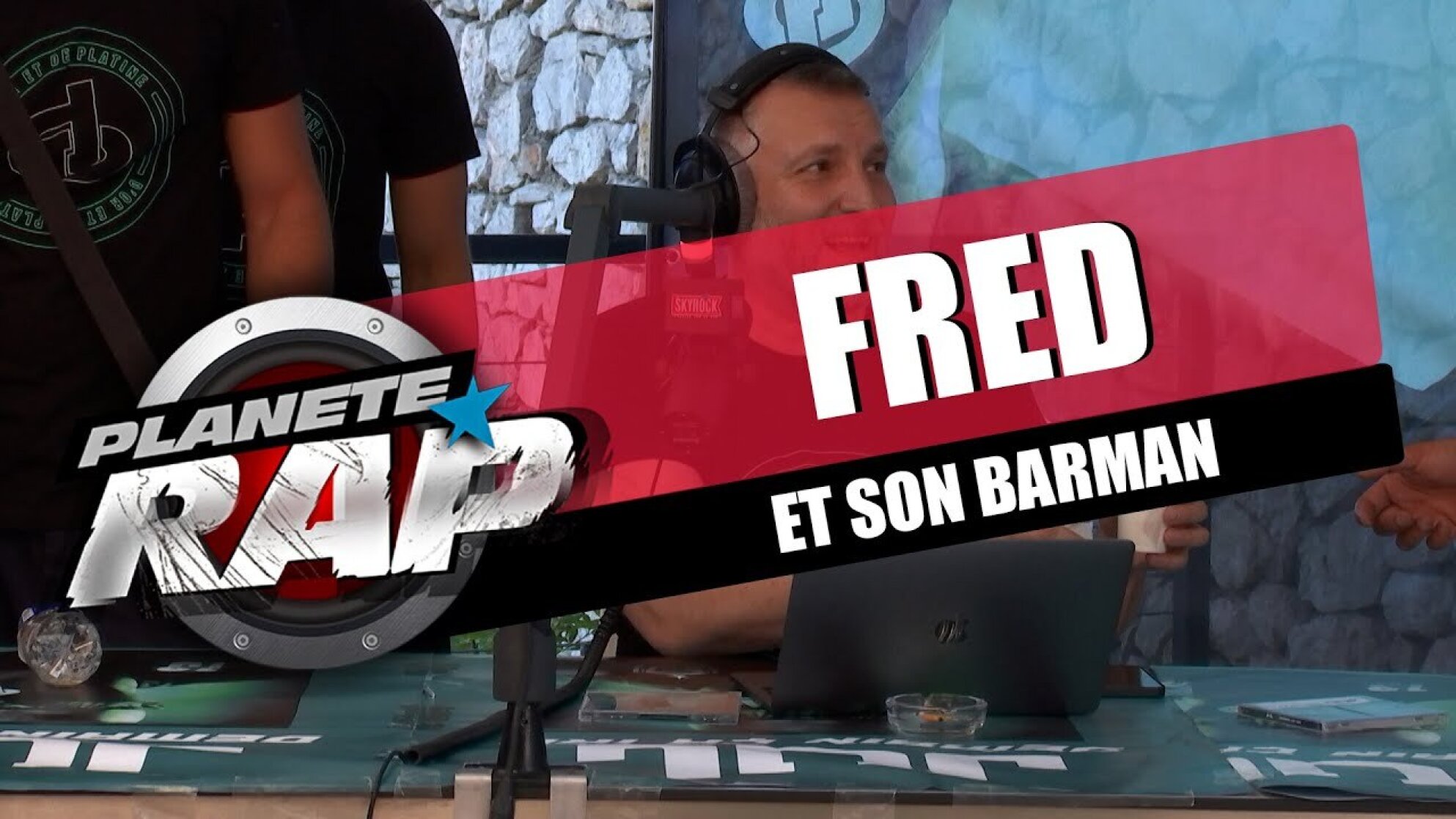 Fred a son propre barman avec Jul #PlanèteRap #Shorts