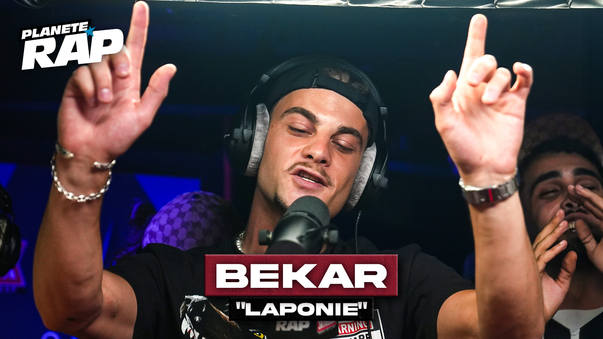 Bekar en featuring avec Gradur sur "Laponie" dans Planète Rap 🔥