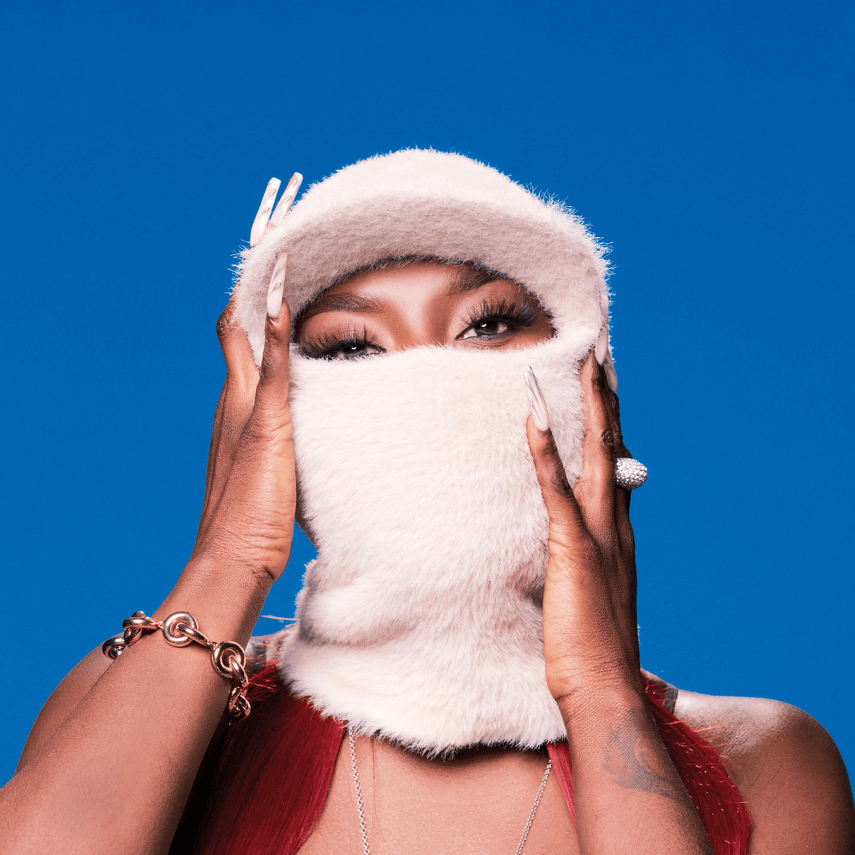 LE TOP ALBUMS DE LA SEMAINE : AYA NAKAMURA TOUOURS AU SOMMET ! 