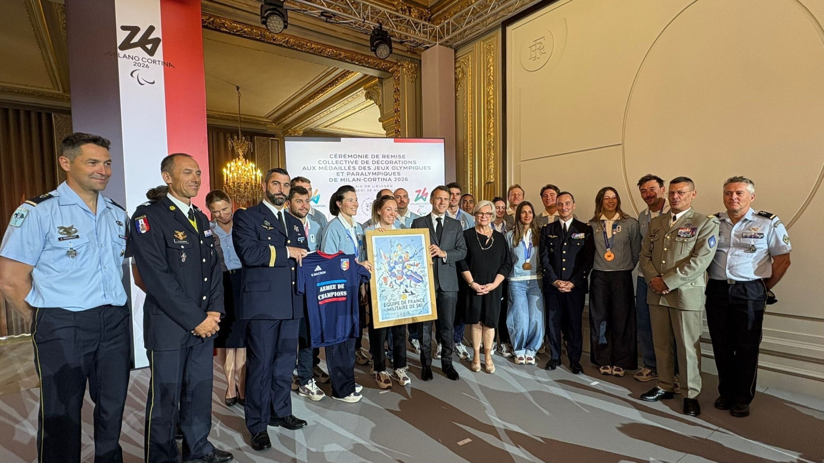 Les athlètes de l'Armée de champions reçue à l'Élysée !