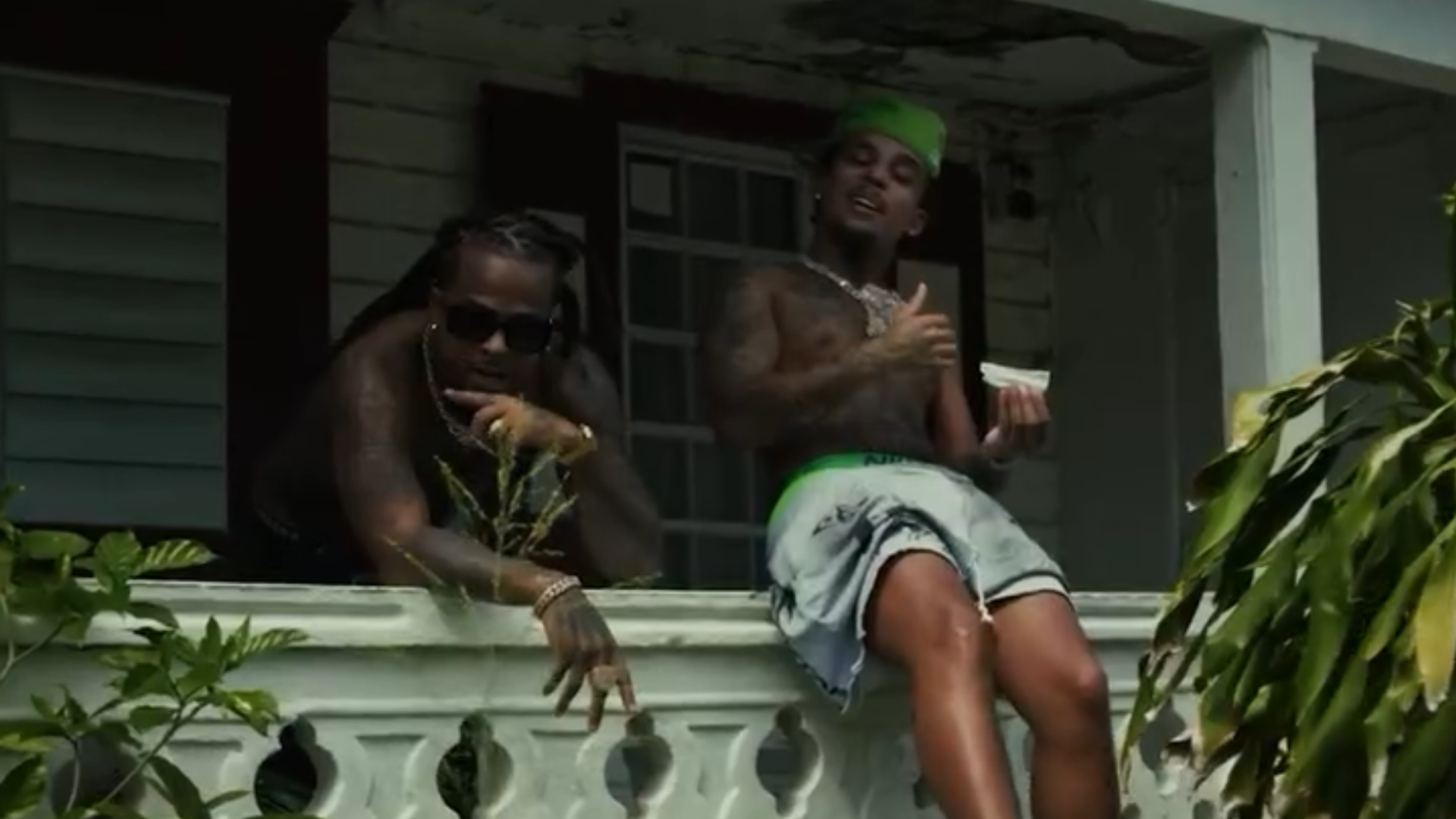 Zola est de retour avec Kalash !
