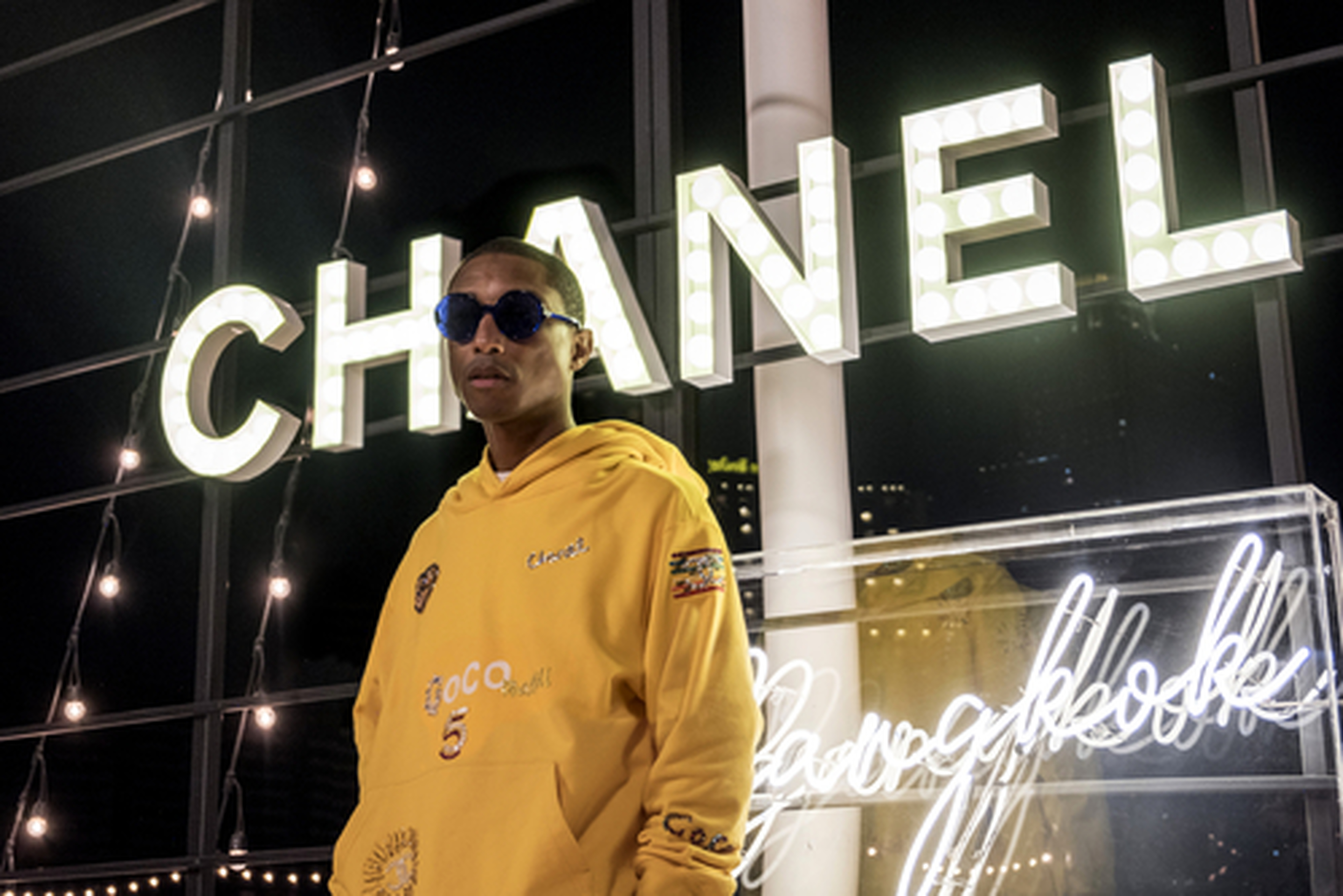 Pharrell feat Chanel !
