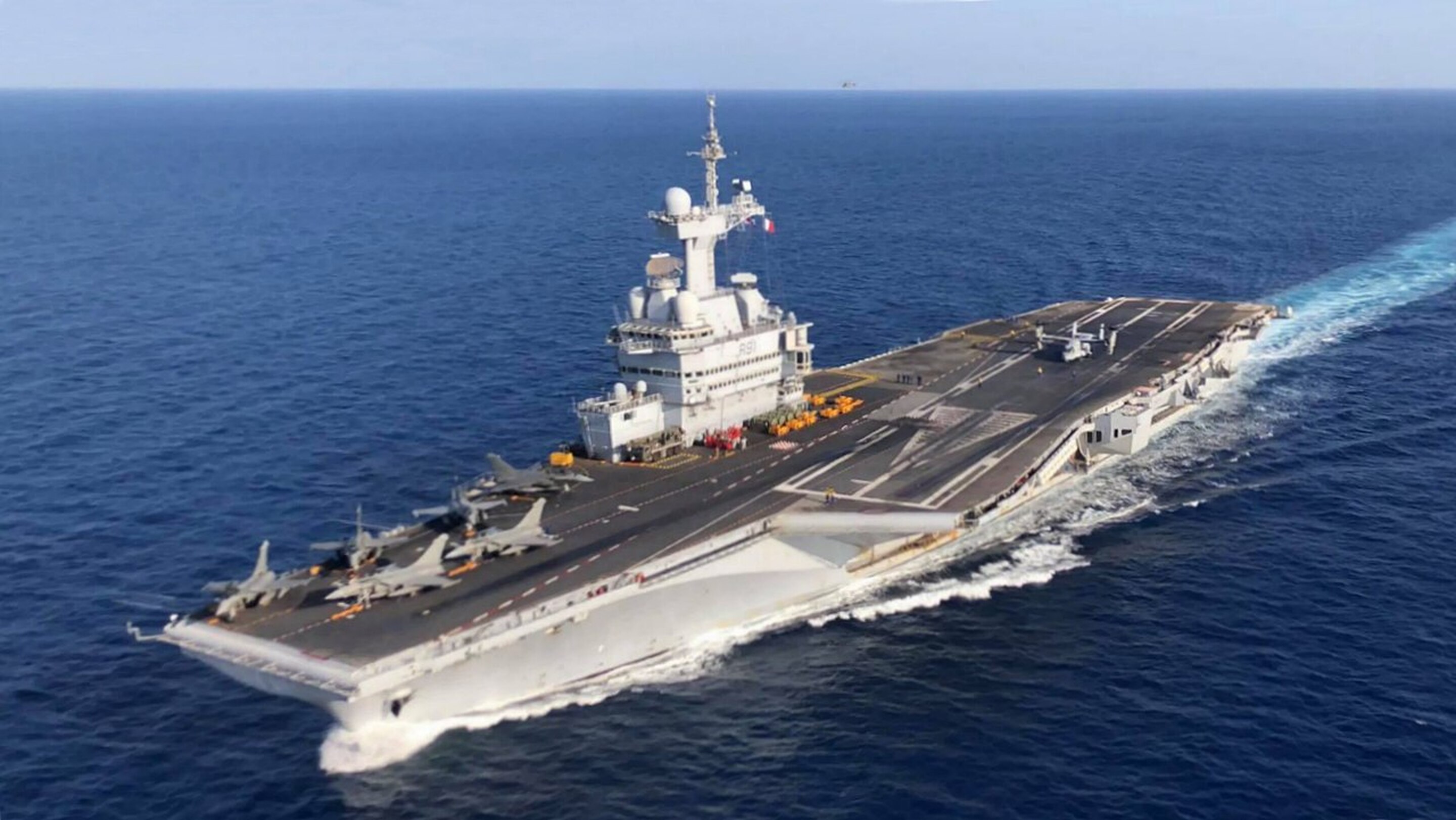 Le Charles-de-Gaulle de retour au bercail